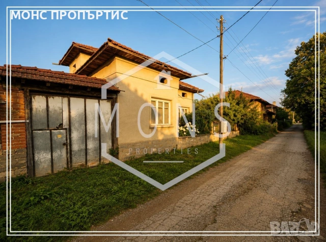 Продава се двуетажна къща с лятна кухня и гараж в с. Горна Росица, близо до Севлиево., снимка 15 - Къщи - 55205833