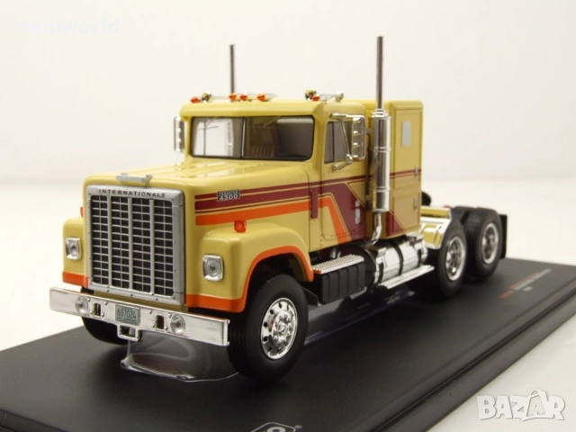 International Transtar 4300 влекач 1980 - мащаб 1:43 на IXO Models нов в PVC дисплей-кейс