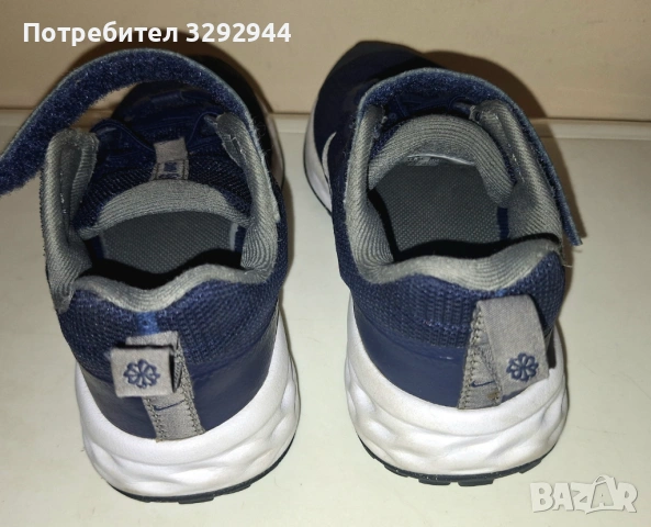 Детски маратонки Nike,30 номер, снимка 3 - Детски маратонки - 54208328