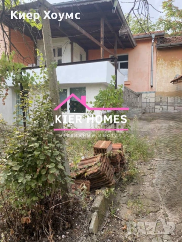 Продавам двуетажна къща в село Ябълково, снимка 3 - Къщи - 51730894