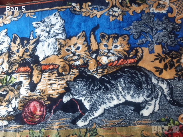 Стар плюшен ковьор с котета, снимка 6 - Антикварни и старинни предмети - 55190430