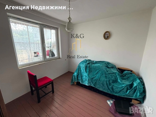 Масивна едноетажна къща в кв " Добровски " , снимка 3 - Къщи - 55089089