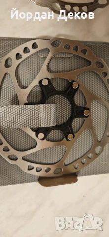 Продавам спирачни дискове 160 мм Shimano RT-64
