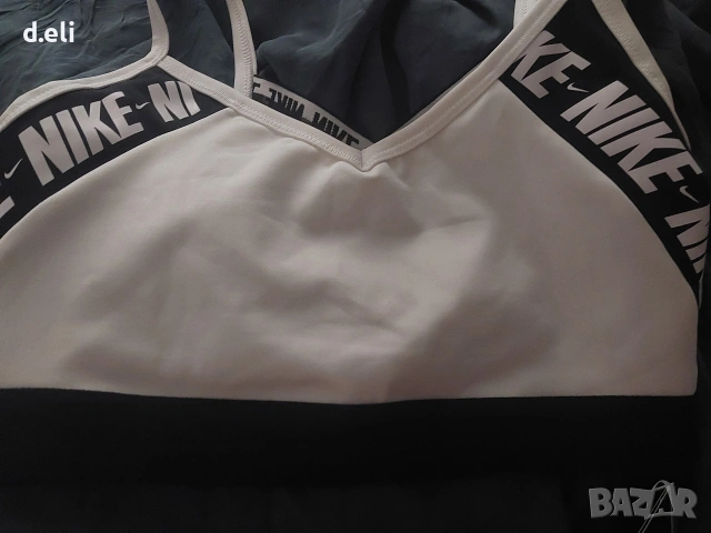 NIKE Original Спортен сутиен Size S и Victoria's Secret Original Size M Ново бельо, снимка 2 - Бельо - 48034118