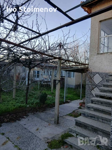 Къща с двор в с. Памидово, снимка 4 - Къщи - 55100045
