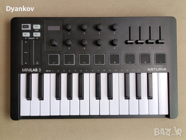 Arturia Minilab 3 USB MIDI Controller, снимка 3 - Синтезатори - 54387938
