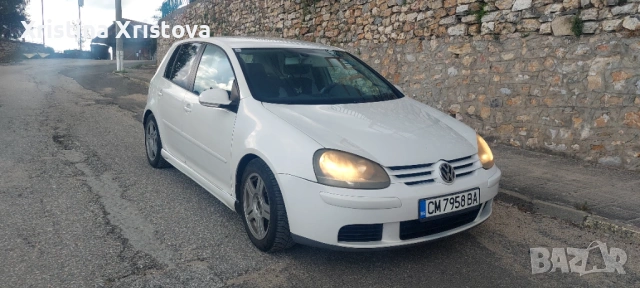 Volkswagen Golf Mk5 1.9 TDI 1.9 TDI 105 к.с. Ръчна скоростна кутия. Колата е в добро техническо и ви