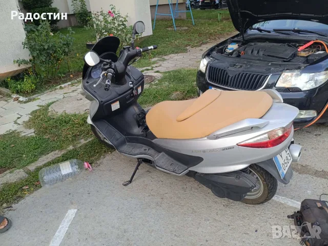 Продавам скутер Сузуки Бургмен 200, снимка 7 - Мотоциклети и мототехника - 55390870