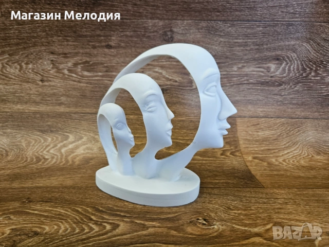 Модерна абстрактна статуетка „Семейство“ / Декоративна скулптура от смола (Бяла), снимка 3 - Декорация за дома - 54697434