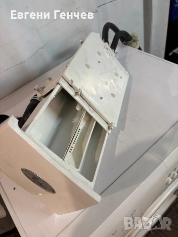 Чекмеджета за пералня finlux и whirlpool , снимка 5 - Перални - 55052417