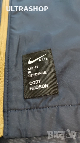 Nike S size Мъжка ветровка х AIR Cody Hudson в колаборация, снимка 4 - Спортни дрехи, екипи - 54528717