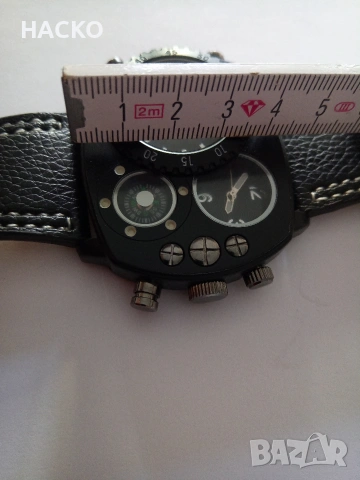 OULM Кварцов Часовник с Компас и Две Часови Зони , снимка 10 - Мъжки - 54345228