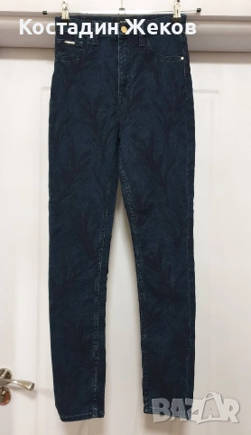Дамски оригинални дънки Guess Super HIGH RISE  . Като нови., снимка 3 - Дънки - 54477172