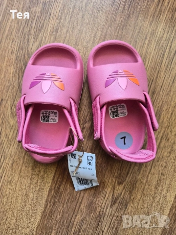 Adidas нови оригинални детски сандали, снимка 5 - Детски сандали и чехли - 54988559