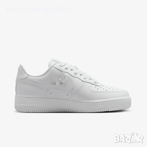 Дамски кецове Nike AIR FORCE 1 LO, снимка 2 - Кецове - 54766755