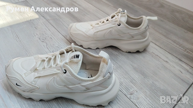 Нови бели кожени маратонки NIKE TC 7900 за момиче с р-р EUR38,5, снимка 7 - Маратонки - 55148310