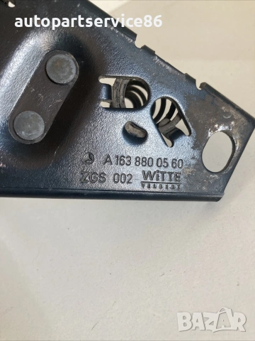 Дръжка за отваряне на преден капак за Mercedes ML W163 400 CDI V8 (2004) A1638800560, снимка 2 - Части - 55145971