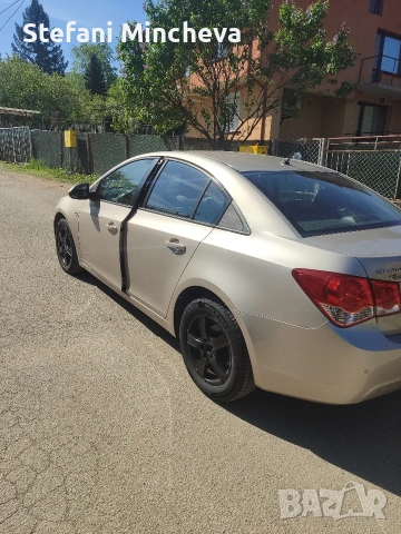 Chevrolet Cruze 1.8 бензин 141 коня Без ръжда, снимка 5 - Автомобили и джипове - 54497714