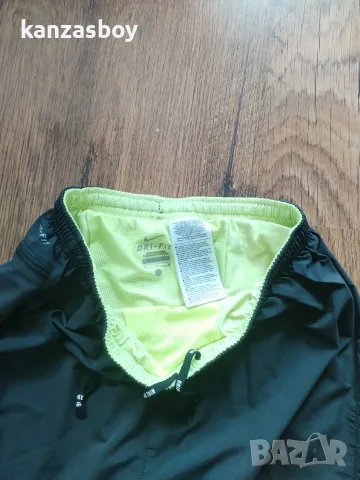 Nike - страхотни мъжки панталони M , снимка 4 - Спортни дрехи, екипи - 55381552