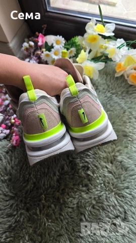 Оригинални маратонки Nike Foryosa 40,5 номер, снимка 6 - Маратонки - 54644357
