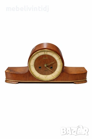 Каминен часовник ретро модел на марката Junghans