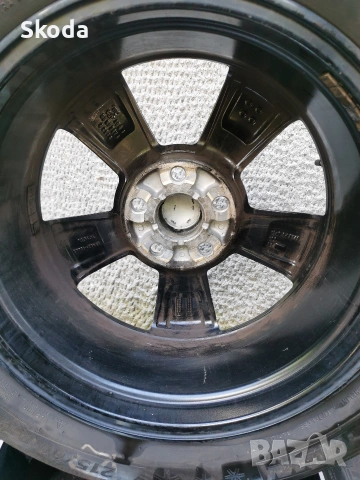 Джанти toyota c hr 17 5x114.3 , снимка 8 - Гуми и джанти - 54724325