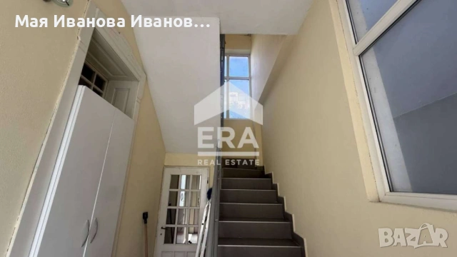 Двуетажна къща в Широк център, снимка 14 - Къщи - 54929807