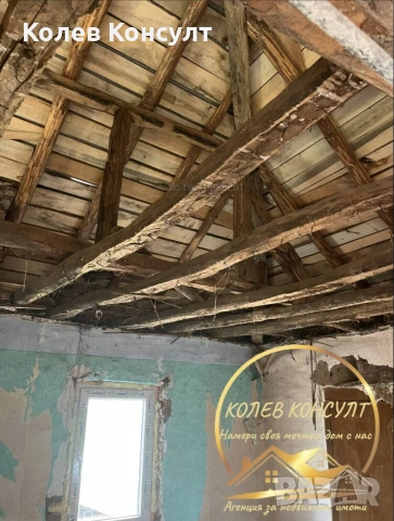 продавам двуетажна къща в село Факия, снимка 3 - Къщи - 55000428