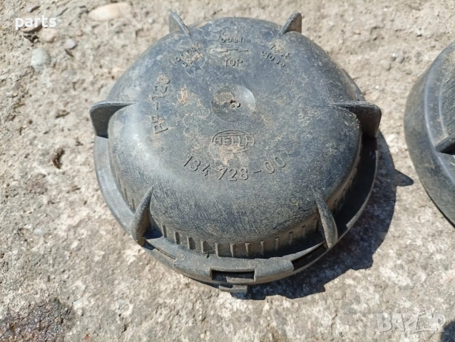 Капачки Фарове VW Пасат 3 - 13472800, снимка 3 - Части - 54419945