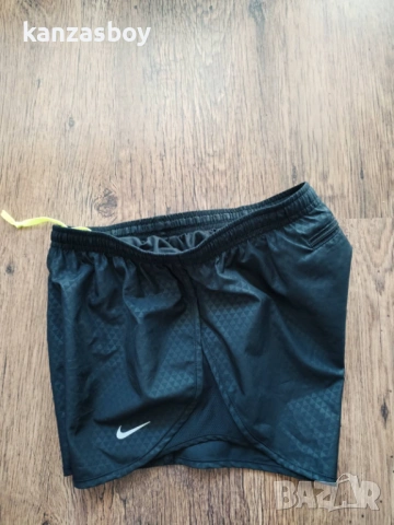 nike - страхотни дамски шорти КАТО НОВИ ХС, снимка 6 - Къси панталони и бермуди - 54919009
