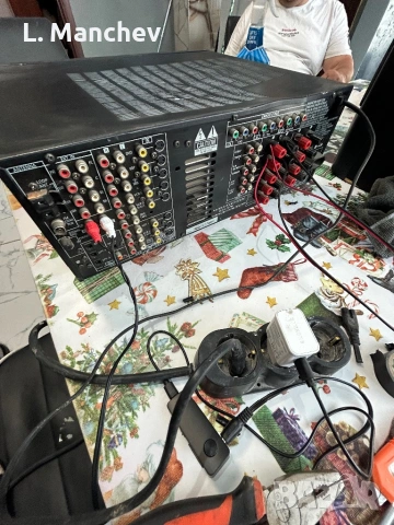 Усилвател Denon AVR 3802, снимка 2 - Ресийвъри, усилватели, смесителни пултове - 54659462