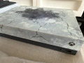 Xbox One X Gears of War 5 Limited Edition конзола с три контролера, снимка 6