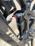 Trek  27.5 Fuel EX -XS сив, снимка 7