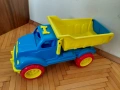 Голям камион за игра, като нов, 65 см дължина, самосвал, цена 15 евро, снимка 1