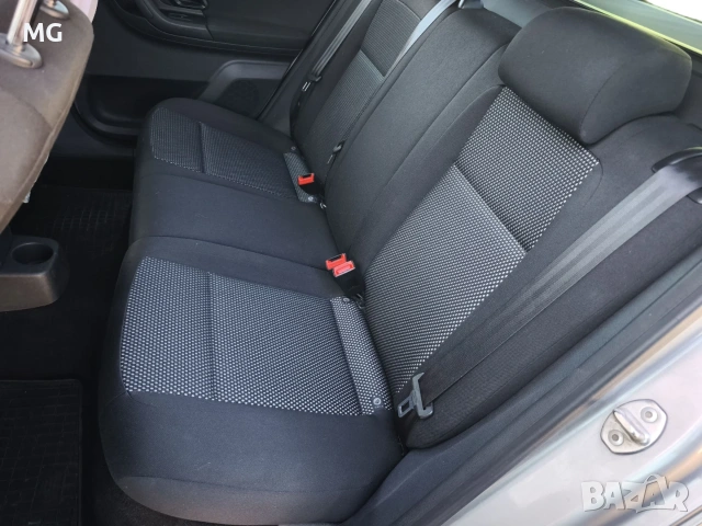 Продавам Skoda Fabia Skout 1.2 tsi , снимка 9 - Автомобили и джипове - 50186422