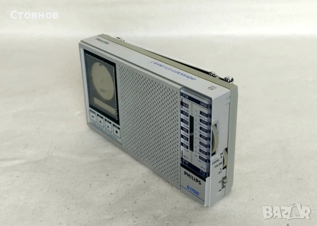 Радио с дигитален часовник от '80-те "Philips D-1700", снимка 3 - Радиокасетофони, транзистори - 54583147