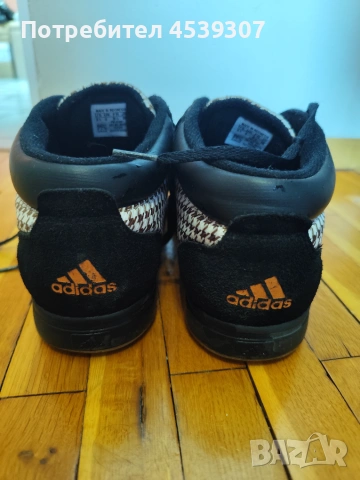 Кецове естествен велур Adidas, снимка 3 - Кецове - 55224929