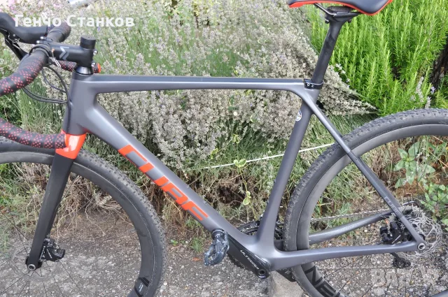 Cube Cross Race C:62 Pro-карбонов велосипед- гравел, снимка 11 - Велосипеди - 54750927