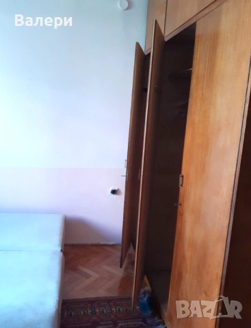 Самостоятелен апартамет-65 кв.м. -широк център-В. Търново-ПОД НАЕМ, снимка 7 - Апартаменти - 54590996