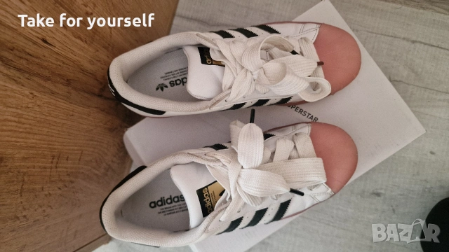 38 номер ADIDAS ORIGINAL Дамски кожени маратонки , снимка 3 - Маратонки - 54734136