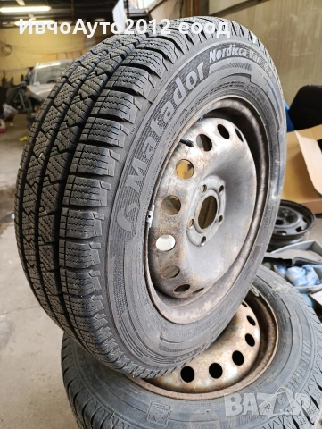 Зимни гуми с джанти Opel vivaro Renault trafic Nissan primastar, снимка 4 - Гуми и джанти - 54640530