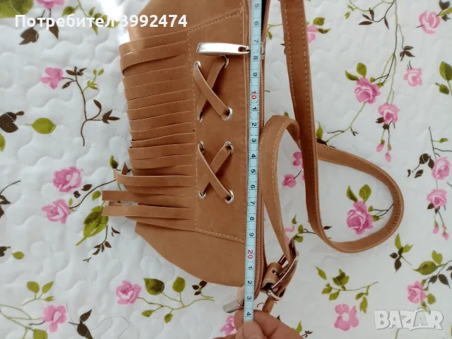 Малка велурена чантичка, снимка 4 - Чанти - 55692095