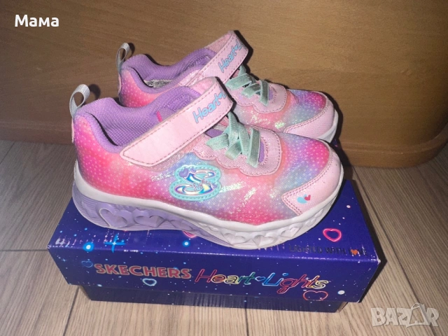 Момичешки маратонки Skechers, снимка 4 - Детски маратонки - 54754183