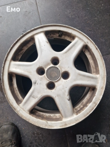 Продавам джанти 15 4х100, снимка 4 - Гуми и джанти - 54282477