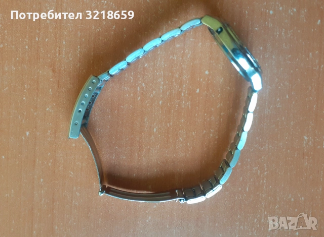 Дамски часовник, снимка 2 - Дамски - 54036771