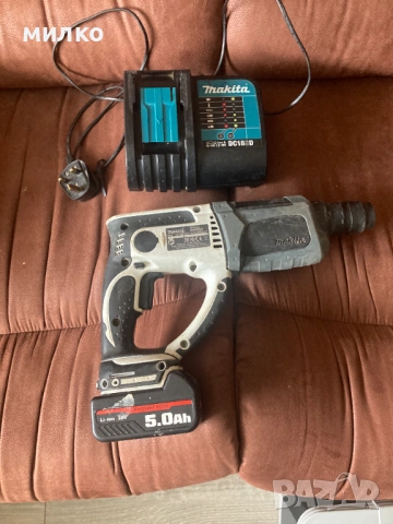 Акумулаторен перфоратор Makita DHR202 , снимка 4 - Перфоратори - 53956529