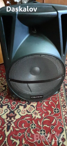 Продавам караоке колона CROWN -XBS-250 BM с два микрофона