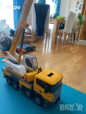 Детски кран на камион