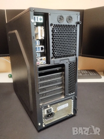 Бърз компютър с лека забележка - Windows 11 PRO - Intel Core i7-6700 - 16 GB DDR4 RAM - 256 GB SSD, снимка 2 - За дома - 54855529