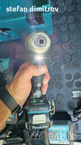 MAKITA HR166DSMJ, ударен гайковерт Makita TD110DSME - 10.8V Li-Ion, фенер Makita ML103, 10.8V - 12V , снимка 2 - Куфари с инструменти - 55613055